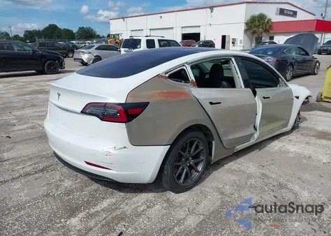 2018 Tesla Model 3 Long Range/Mid Range из США, поврежденный, VIN 5YJ3E1EA4JF035245